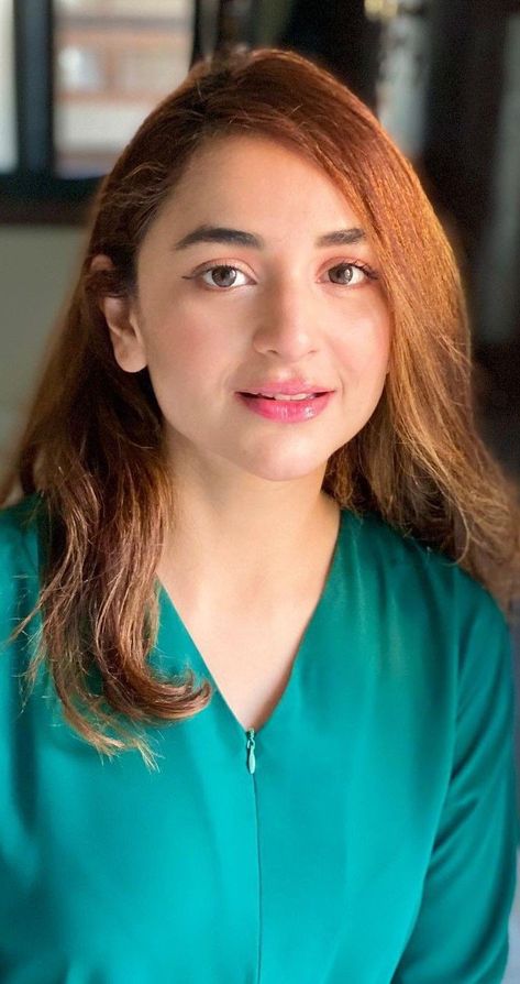 #yumnazaidi #yumnazaididp #yumnazaidiwhatsaapdp #yumnazaidiwallpapers #cute #lovely #beautifulimages Game Portal, Actress Pictures, Beauty Killer, Pakistan Dress, Yumna Zaidi, Html 5, Cute Celebrity Couples, Dhoni Wallpapers, Ms Dhoni