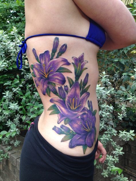 Lily tattoo Lavender And Lily Tattoo, Lily And Violet Flower Tattoo, Lilac And Lily Tattoo, Purple Lily Flower Tattoo, Purple Lily Tattoo, Lily Tattoos For Women Color, Linda Tattoo, Purple Lily, Purple Tree