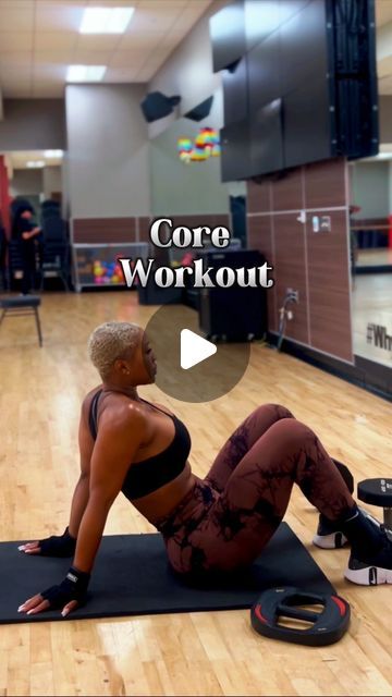 Deyona F. on Instagram: "📌Core Training   #abworkout #coreworkout #coreexercises #coretraining #corestrength #fitnessmotivation #fitfortheculture #womenshealth #gymgirl" Core Excercise Women Gym, An Workouts For Women, Core Hiit, Targeted Workouts, Postpartum Workout, Target Workout, Core Workouts, Workout Exercises, Internal Affairs