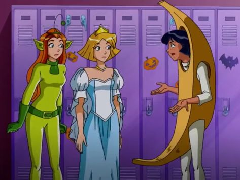 Totally Spies Halloween, Clover Totally Spies, Cartoons Group, Nostalgia 2000s, 2000s Cartoons, Barbie Cartoon, Colorful Aesthetic, Totally Spies, Attack On Titan Art