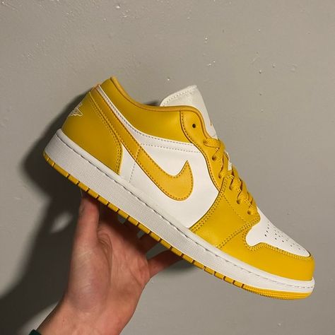 Jordan 1 low pollen Jordan 1 Low, Jordan 1, Jordan, Brand New, Closet