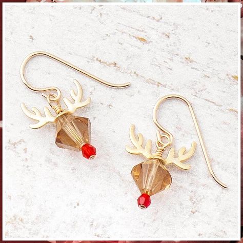 Christmas Jewelry Diy - Discover Your Inspiration - Act fast or you will missed it. Visit for more! Christmas Earrings Diy, Holiday Jewelry Diy, Bead People, Antler Beads, Hoop Earrings Diy, Christmas Jewelry Diy, Idees Creatives, Fusion Beads, Beaded Earrings Diy