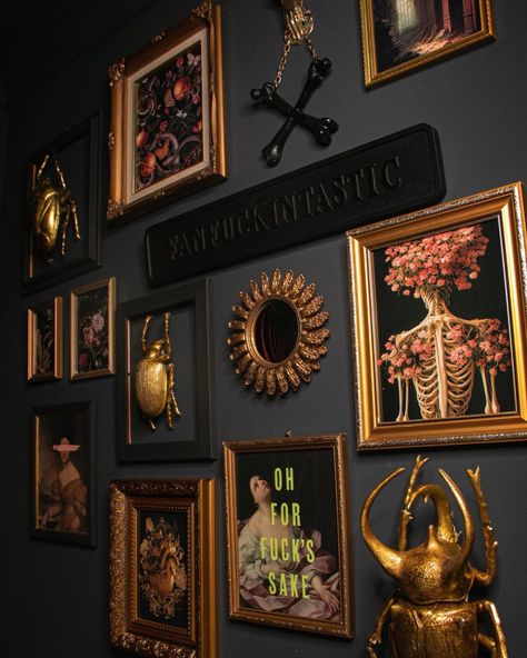 Ruby Ardolino (@casaardolino) | Instagram Quirky Goth Decor, Black And Gold Maximalist, Dark Gallery Wall Ideas, Eclectic Dark Decor, Home Decor Gallery Wall, Quirky Traditional Decor, Gold Frame Gallery Wall Vintage, Ornate Gold Frame Gallery Wall, Art And Mirror Wall