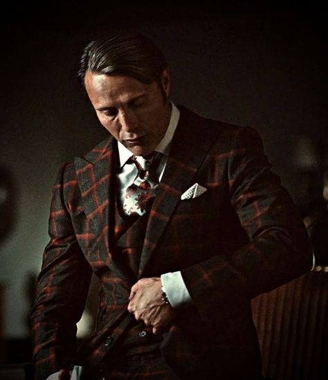 Hannibal Suit, Hannibal Lecter Series, Hannibal Funny, Will Graham Hannibal, Best Suit, Hannibal Series, Nbc Hannibal, Best Dressed Man, Will Graham