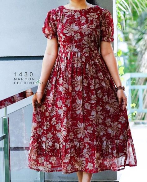 Simple Cotton Frocks For Women, Frocks Designs For Women, Cotton Frocks For Women, Layer Gown, Ladies Frock Design, Simple Frock, Frock Models, Kurti Styles, Layered Gown