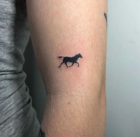 Farrier Tattoos, Horse Themed Tattoos, Running Horses Tattoo, Small Horse Tattoos For Women, Horse Tattoo Simple, Wild Horses Tattoo, Tiny Horse Tattoo, Fine Line Horse Tattoo, Horse Tattoo For Men