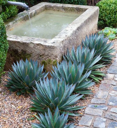 Water Trough, Antique Fountain Scott Shrader West Hollywood, CA Moderne Have, Garden Troughs, Taman Air, Seaside Garden, Fountains Backyard, Modern Garden Design, Outdoor Fountain, Landscape Designs, Water Features In The Garden