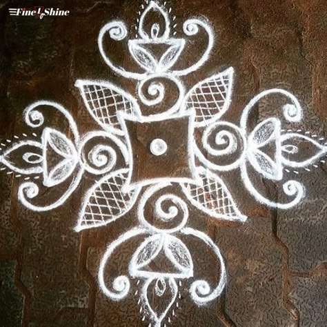 Diwali Rangoli Simple, Rangoli Design Diwali, Best Rangoli Designs, Best Rangoli Design, Simple Art Designs, Best Rangoli, New Year Rangoli, Easy Rangoli Designs Videos, Very Easy Rangoli Designs