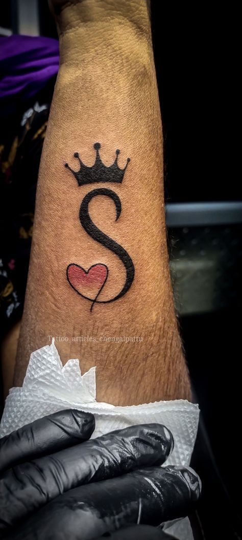 S With Crown Tattoo, S Letter Tattoo Design, S Tattoo Letter Design, S Name Tattoo, S Letter Tattoo, Font Tattoo Design, Still I Rise Tattoo, Rise Tattoo, S Font