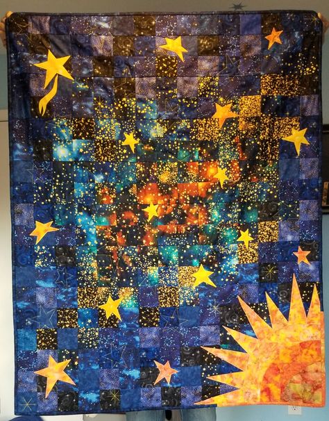 Van Gogh Quilt Patterns, Outer Space Quilt Pattern, Celestial Quilt Ideas, Galaxy Quilt Pattern, Space Themed Quilt Patterns, Celestial Quilt Pattern, Animal Eyes Drawing, Celestial Quilt, Cool Quilts