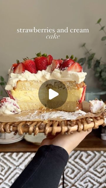 Strawberries And Cream Cake, Baked Fruit, Spring Desserts, Kinds Of Desserts, Baking Blog, Dessert Dishes, Vanilla Pudding, Fresh Strawberries, Perfect Cake