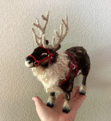 Needle felted reindeer by J. King 2019 Needle Felted Reindeer, Felted Reindeer, Felted Deer, Felt Reindeer, Felted Crochet, Wool Felt Projects, Needle Felted Christmas, Homemade Dolls, Homemade Toys