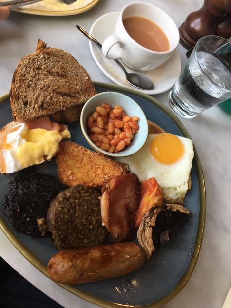 [I ate] a full Scottish breakfast Breakfast Food Recipes, Full Scottish Breakfast, Traditional Scottish Food, Scottish Breakfast, Ap Drawing, Food Court, Food Images, Breakfast Food, The Hub