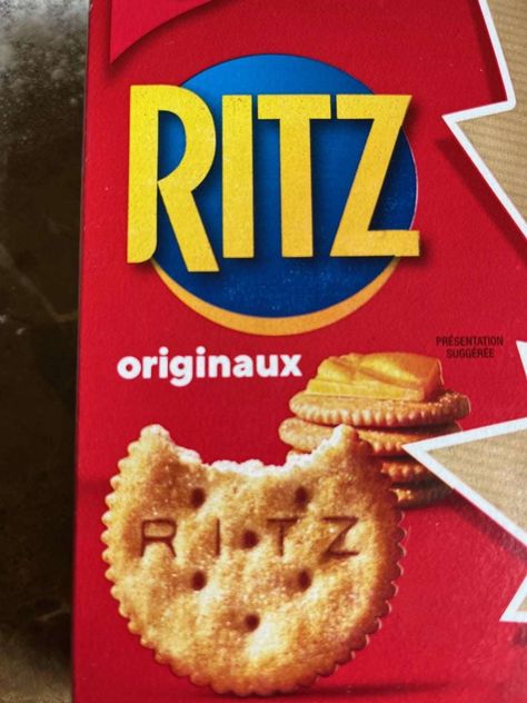 Ritz Mock Apple Pie Ritz Apple Pie Recipe, Ritz Cracker Apple Pie, Ritz Mock Apple Pie Recipe, Mock Apple Pie, Popular Pies, Italian Biscuits, Soda Crackers, Apple Pie Recipe, Canadian Food