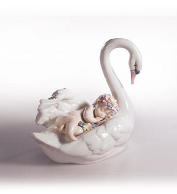 Drifting Through Dreamland Swan Figurine, Lladro Porcelain, Lladro Figurines, Porcelain Lamp, Porcelain Jewelry, Chinese Porcelain, Fine Porcelain, China Porcelain, Porcelain Dolls