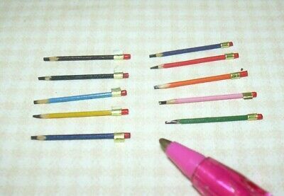 Miniature Set of 10 Pencils in a Variety of... Miniature Set, Barbie Dolls Diy, Diy Doll Miniatures, Miniature Houses, Miniature Crafts, Diy Doll, Dollhouse Miniatures, Barbie Dolls, Gift Tags