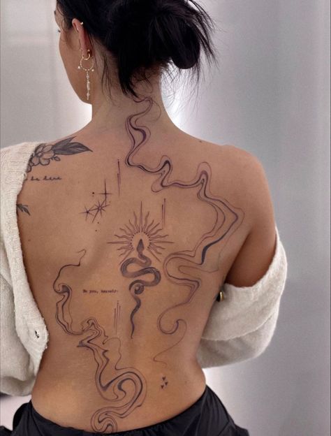 Line work tattoos, artistic aesthetic tattoos Girl Spine Tattoos, Back Tattoo Women Spine, Back Tattoos Spine, Feminine Back Tattoos, Flower Spine Tattoos, Whimsical Tattoos, Tato Minimal, Pretty Hand Tattoos, Small Pretty Tattoos