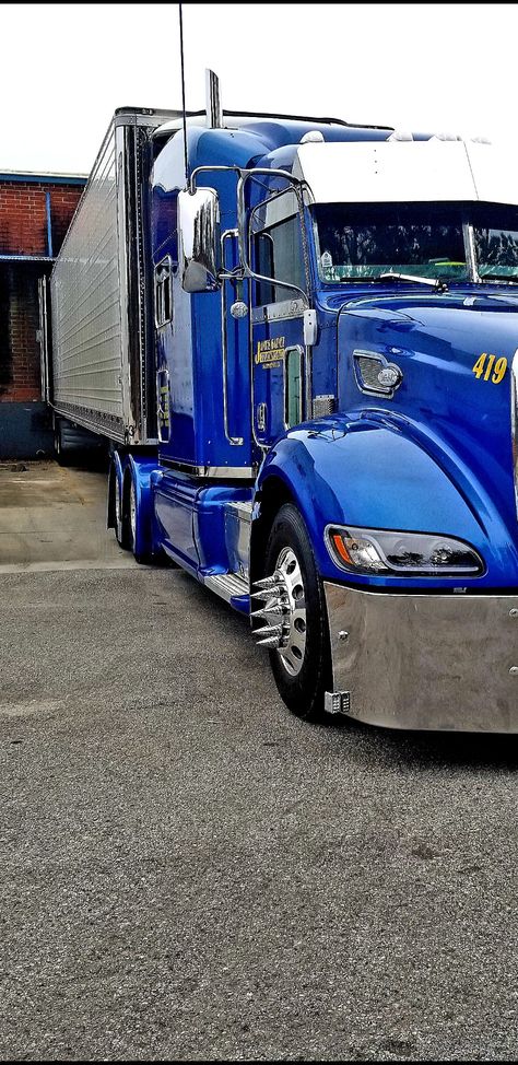 Peterbilt 387, Peterbilt 386, Trucking Life, Semi Trailer, Custom Big Rigs, Peterbilt Trucks, Sports Bar, Large Cars, Big Rig