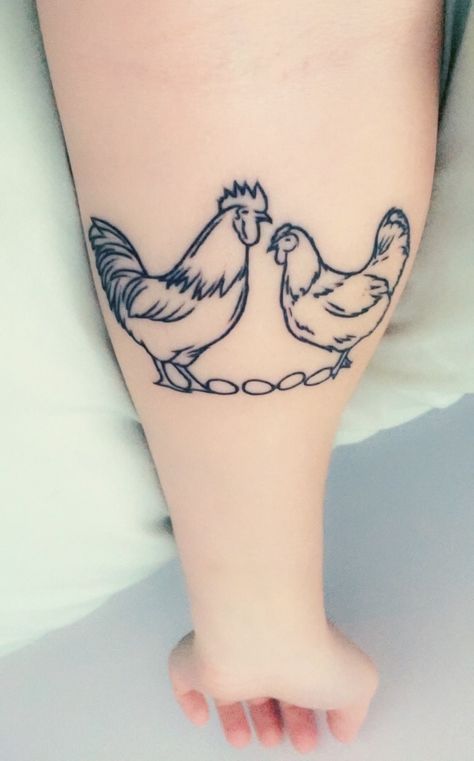 My chicken family tattoo!! ❤️❤️ #chickentattoo #roostertattoo Chicken Family Tattoo, Chicken Tattoos For Women, Small Chicken Tattoo, Chicken Tattoo Ideas, Farm Tattoos, Hen Tattoo, Chicken Image, Hamsa Hand Tattoo, Chicken Tattoo