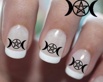 Simple Pedicure Designs, Gothic Nail Art, Flame Nail Art, Witchy Nails, Fake Nails Designs, Finger Nail Art, Moon Nails, Gothic Nails, Floral Nail Art