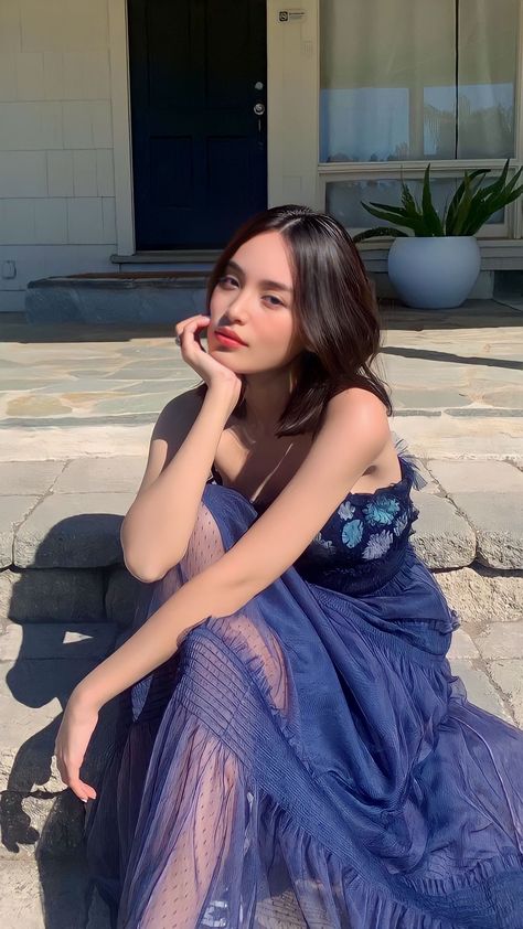 Fah Yongwaree Outfit, Thai Actress Fashion, Fah Yongwaree, Davika Hoorne, Wattpad Cover, F4 Thailand, Pap Random, Princess Wallpaper, Pretty China