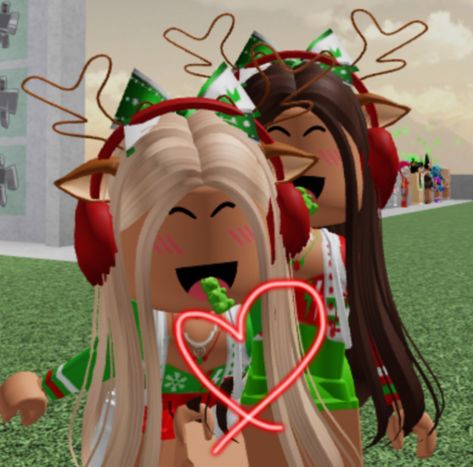 Christmas Roblox Avatar, Roblox Preppy, Preppy Pfp, Avatar 2, Preppy Christmas, Roblox Avatar, 2 People, Avatar, Christmas