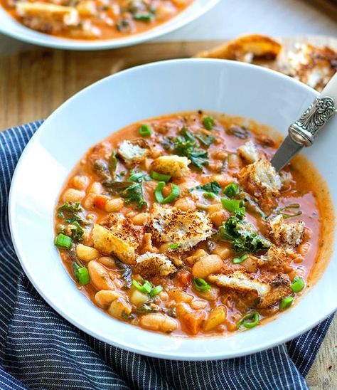 Instant Pot Zuppa Toscana, Italian Soup Recipes, Tuscan Bean Soup, Tuscan Soup, Instant Pot Soup Recipes, Italian Recipe, Italian Soup, Instant Pot Soup, Italian Recipes Authentic