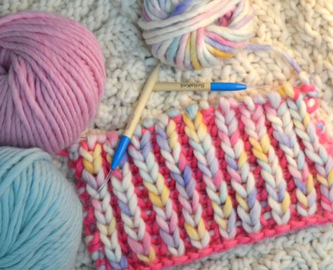 Knitting Rib Stitch, Fisherman's Rib, Fishermans Rib, Mini Pony, Knitting Basics, Rib Stitch, Stitch Tutorial, Double Pointed Needles, How To Purl Knit