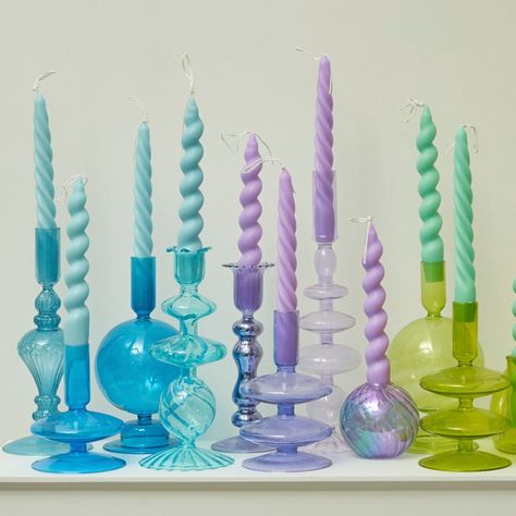 Funky Candles, Pastel Candle, Twisted Candles, Danish Pastel Room, Candlestick Centerpiece, Spiral Candles, زجاج ملون, Glass Candlestick Holders, Aesthetic Candles