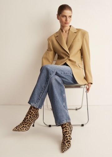 Leopard Boots Outfit Winter, Animal Print Blazer Outfit, Leopard Print Boots Outfit, Snake Print Boots Outfit, Animal Print Boots Outfit, Leopard Boots Outfit, Print Boots Outfit, December Mood Board, Fall Wedding Guest Outfit