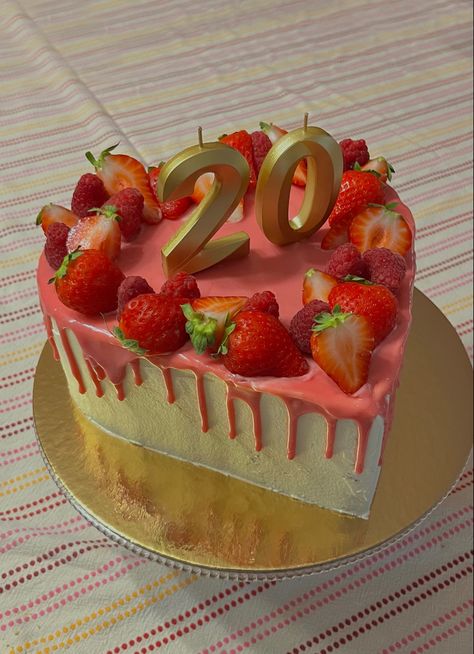 Strawberry Birthday Cake Aesthetic, 20 Years Birthday Cake, White Heart Shaped Cake, Heart Strawberry Cake, 20 Years Birthday, 26 Birthday Cake, Strawberries And Raspberries, Heart Birthday Cake, Strawberry Birthday Cake