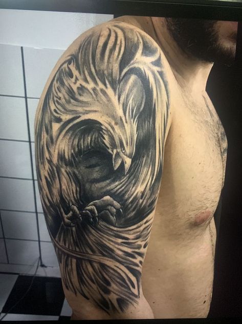 Men Phoenix Tattoo, Elder Scrolls Tattoo, Phoenix Tattoo Men, Tattoo Half Sleeve, Phoenix Tattoo For Men, Nautical Tattoo Sleeve, Phoenix Artwork, Cool Shoulder Tattoos, Cool Half Sleeve Tattoos