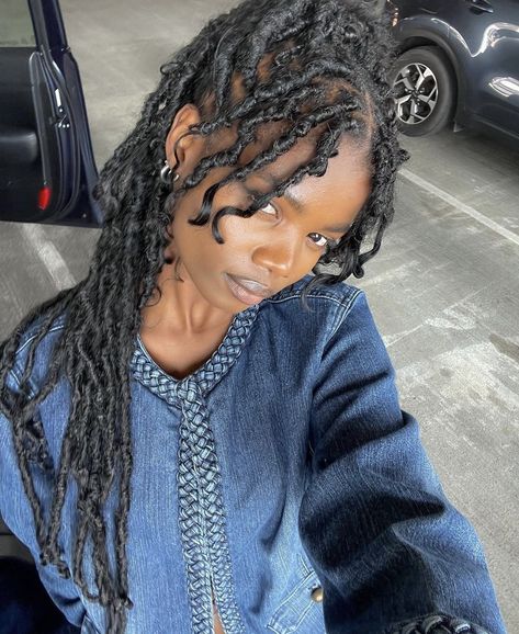 Blk Aesthetic, Black Girlhood, French Curl, Faux Locs Hairstyles, Protective Hairstyles Braids, Pretty Braided Hairstyles, Hair Images, Locs Hairstyles, Faux Locs