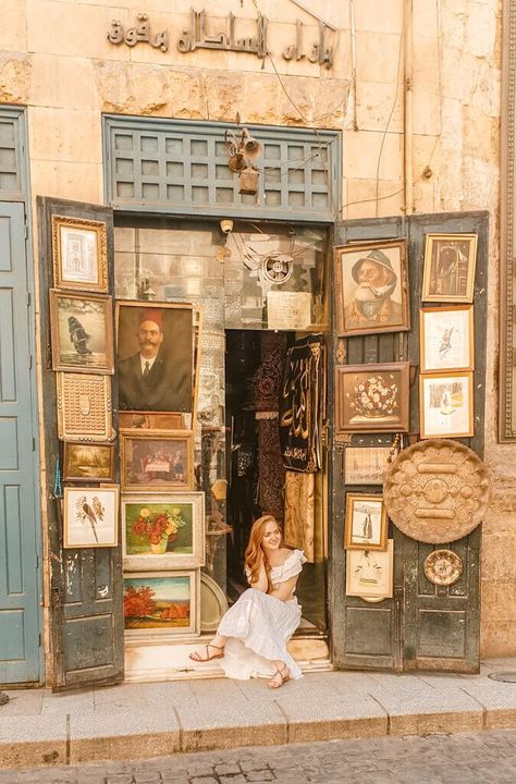 10 THINGS TO DO IN CAIRO, EGYPT! - 24 Hours Layover Khan Khalili, Egyptian Antiques, Cairo Tower, The Pyramids Of Giza, Central Park Manhattan, Ramadan Images, Egyptian Museum, Honeymoon Places, Egyptian Food