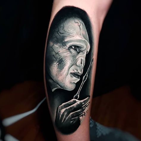 Voldemort by @tylermalek in Salem, New Hampshire. #voldy #voldemort #harrypottertattoo #harrypotter #tylermalek #salem #newhampshire… Voldemort Tattoo, Harry Potter Tattoo Sleeve, Harry Potter Voldemort, Potter Tattoo, Full Leg Tattoos, Harry Potter Tattoos, Harry Potter Tattoo, From Movie, Tattoo Design Ideas