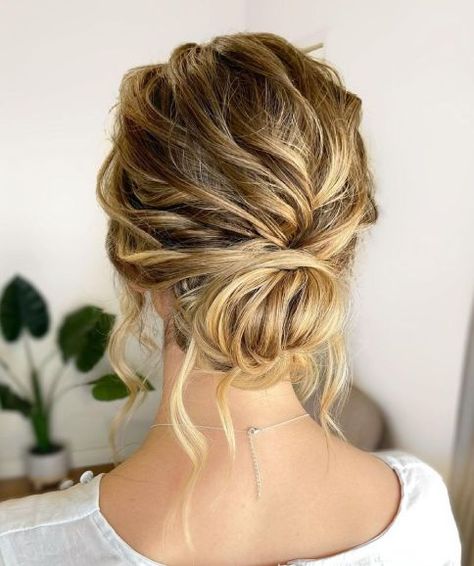 Fine Hair Updo, Bridesmaid Things, Bridal Hair Down, Wedding Hair Up, Hair Tutorials For Medium Hair, Low Bun, Work Hairstyles, Wedding Hairstyles Updo, Hair Updo