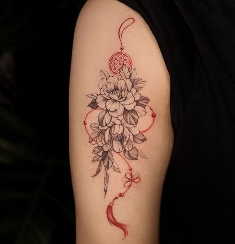 Line Cover Up Tattoos, Norigae Tattoo, Vietnamese Tattoo Ideas, Vietnamese Tattoo, Tattoo Apprenticeship, Wrist Flowers, Small Wrist Tattoos, Up Tattoos, Cover Up Tattoos