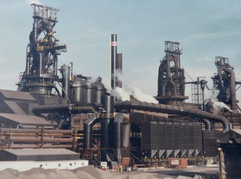 Edmund Fitzgerald, Blast Furnace, Steel Worker, Independence Hall, Steel Mill, Gas Pipe, Reference Photos, Great Lakes, Historical Photos