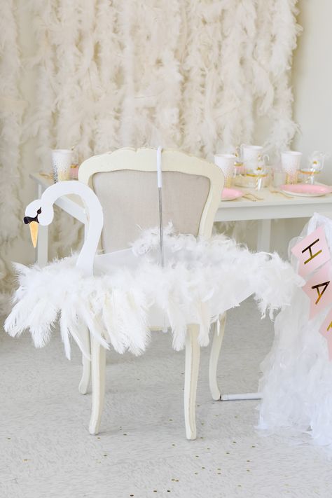 DIY Swan Soiree Umbrella by Kara's Party Ideas on Fun365! Swan Soiree, Lake Birthday Party, Lake Birthday, Princess Birthday Decorations, Swan Baby Shower, Lake Party, Swan Decor, Ballet Birthday, Ballet Party