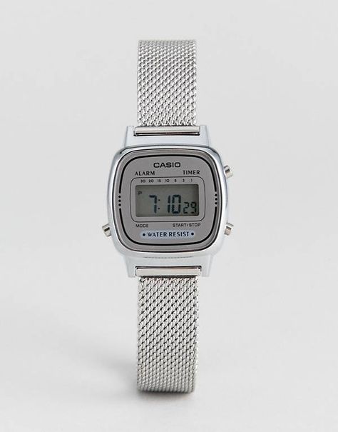 Buckle Boots Outfit, Digital Watches Women, Womens Outdoor Fashion, Casio Watch Women, Casio Vintage Watch, Casio Digital, Casio Vintage, Silver Watches Women, Vintage Watches Women