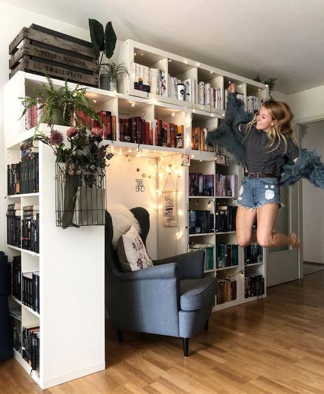 Home Library Rooms, Bookshelf Inspiration, Dream Bedroom Inspiration, Dream Library, Writing Books, Books Bookshelf, Home Library Design, Room Redesign, Home Libraries