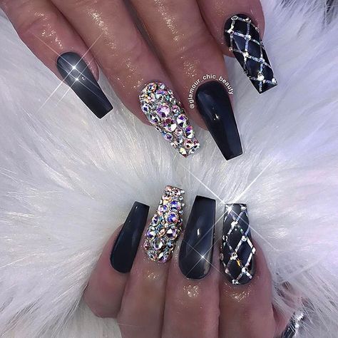 Black Coffin Nails, Nails Yellow, Black Nail Art, Short Coffin Nails, Swarovski Nails, Nails Design With Rhinestones, Black Nail Designs, Coffin Nails Long, Nagel Inspo