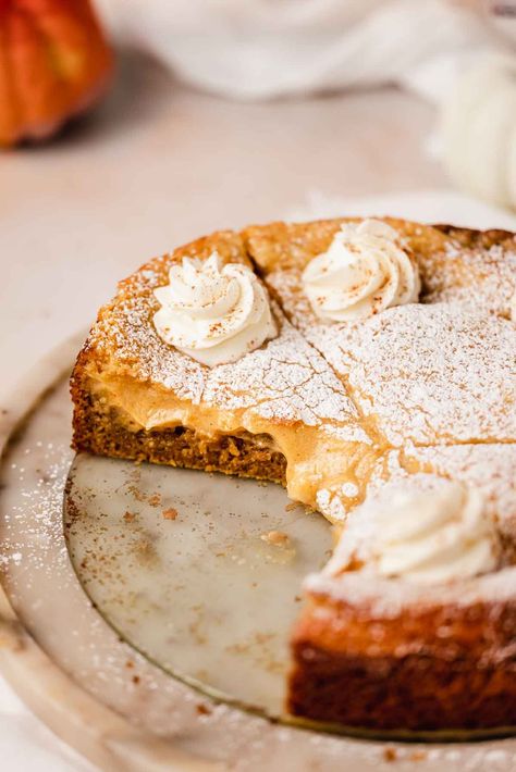 Pumpkin Gooey Butter Cake Pumpkin Gooey Butter Cake, Butter Cakes, Kfc Recipe, Gooey Butter, Gooey Butter Cake, Pumpkin Cream Cheeses, Pumpkin Flavor, Pumpkin Cream, Butter Cake