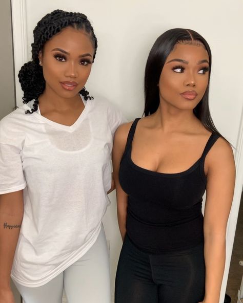 Cleopatra Dues (@cleopatraa_duess) posted on Instagram: “It’s twin nemmm!!!! Good mf vibes onlyyyyy🤣 ft. @curiouss_duess  Mua: @enhancedbyteisha  Lashes: @kleoluxe.co “SHONNY”” • Jul 15, 2020 at 8:25pm UTC Cleopatra Dues, Grey Prom Dress, Black Femininity, Queen Hair, Basketball Girls, Curvy Girl Fashion, Fancy Outfits, Boss Lady, Pretty Woman