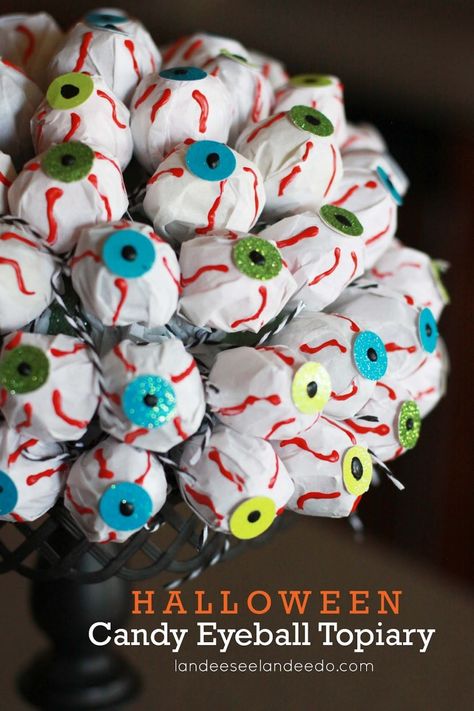 Fun Halloween Party Food, Lollipop Craft, Diy Halloween Candy, Creepy Halloween Food, Halloween Lollipop, Paper Trees, Dulces Halloween, Candy Eyeballs, Tootsie Pop