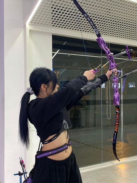 Archery Sport Aesthetic, Kate Bishop Aesthetic, Hawkeye Aesthetic, Archery Aesthetic, Archery Sport, Kate Bishop Hawkeye, Archery Girl, Archery Set, Pretty Knives