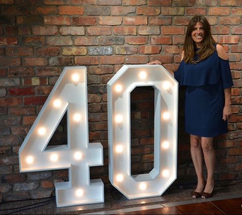 Our gorgeous client and her super sparkly 40 light up numbers 40th Light Up Numbers, 40 Light Up Numbers, 40 Marquee Numbers, Diy Wedding Letters, Diy Birthday Number, Quarantine Party, Light Up Numbers, Diy Marquee Letters, Birthday Lights