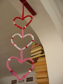 Valentine Garland, February Crafts, Valentine's Day Crafts For Kids, Preschool Valentines, Pipe Cleaner Crafts, Valentine Activities, Valentine Crafts For Kids, Valentine Projects, Heart Garland