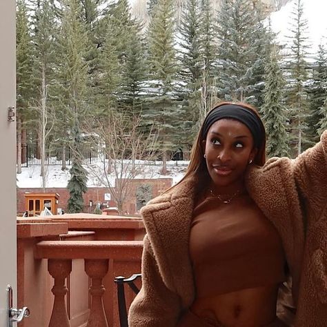 Jackie Aina on Instagram: "traveling to them places where mfs got heated driveways 😩😭🤣" Heated Driveway, Jackie Aina, January 29, Black Queen, Driveway, Podcast, Vision Board, Outfit Inspo, Travel