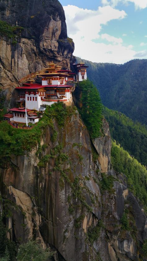 Bhutan amazing Tiger Nest Monastery and the Thimphu Tshechu festival Bhutan Travel, Bike Tour, Bhutan, Incredible Places, Paros, Beautiful Buildings, Oh The Places Youll Go, The Last Airbender, Places Around The World